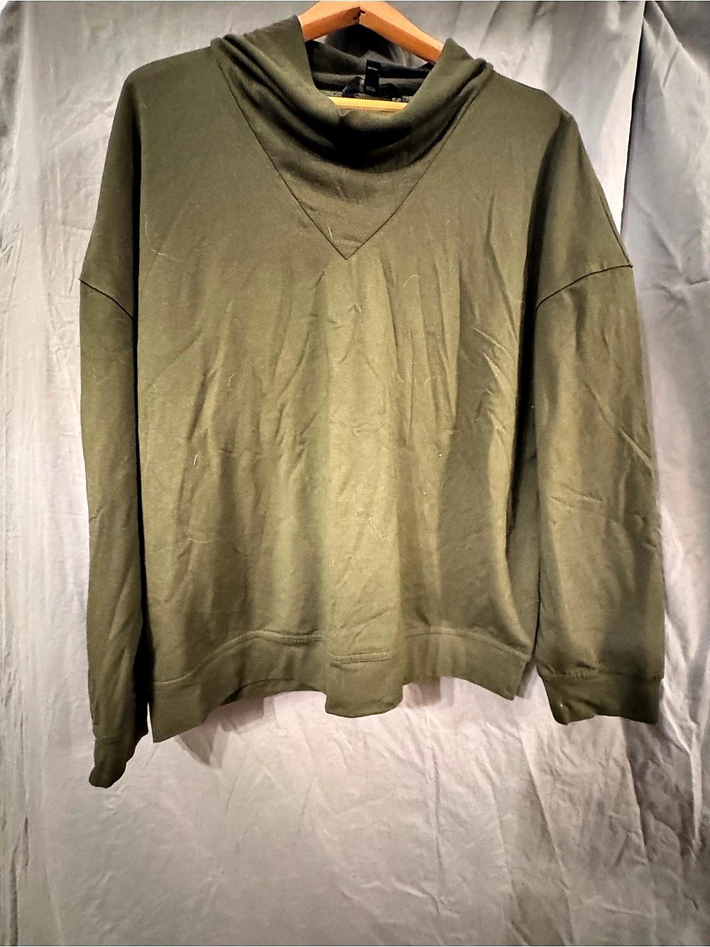 Banana Republic Cowl Neck Pullover in Green XL Like New